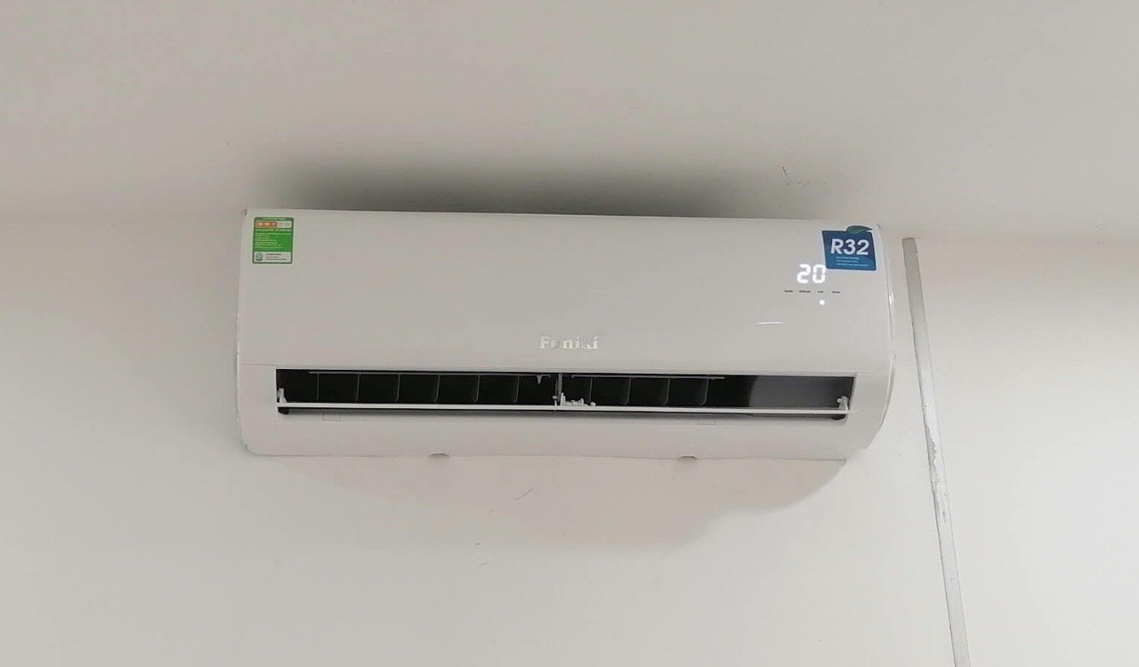 Điều Hòa Funiki 12000 BTU 1 Chiều HSC12TMU